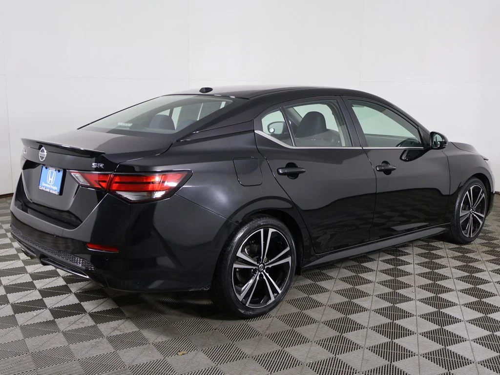 Used 2023 Super Black Nissan SR image 7