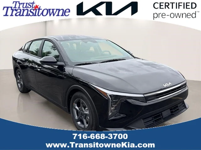 2026 Kia K4 LXS