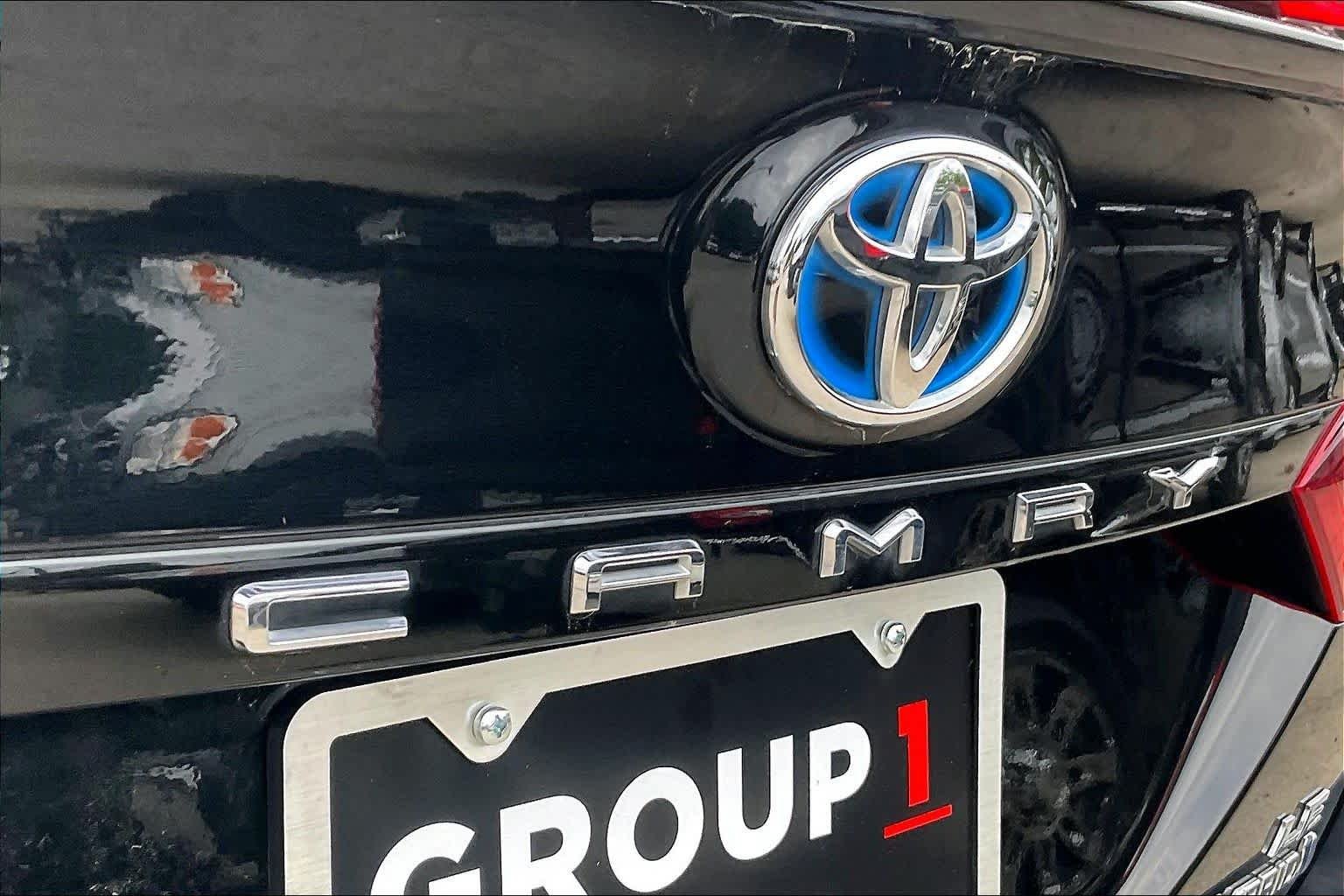 Used 2022 Midnight Black Metallic Toyota Hybrid LE image 28