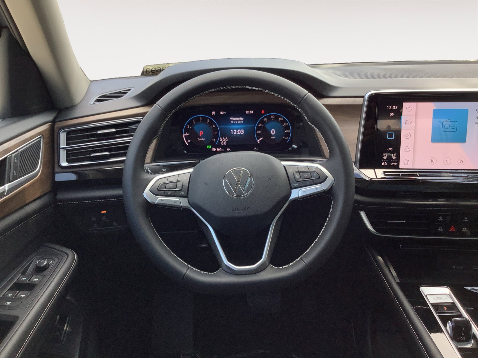 New 2026 Deep Black Pearl Volkswagen 2.0T SE w/Technology image 15