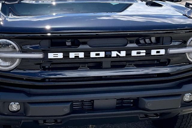 New 2026 Shadow Black Ford Outer Banks® image 23
