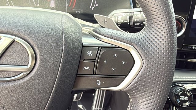 Used 2022 Gray Lexus 350 F SPORT Handling image 20