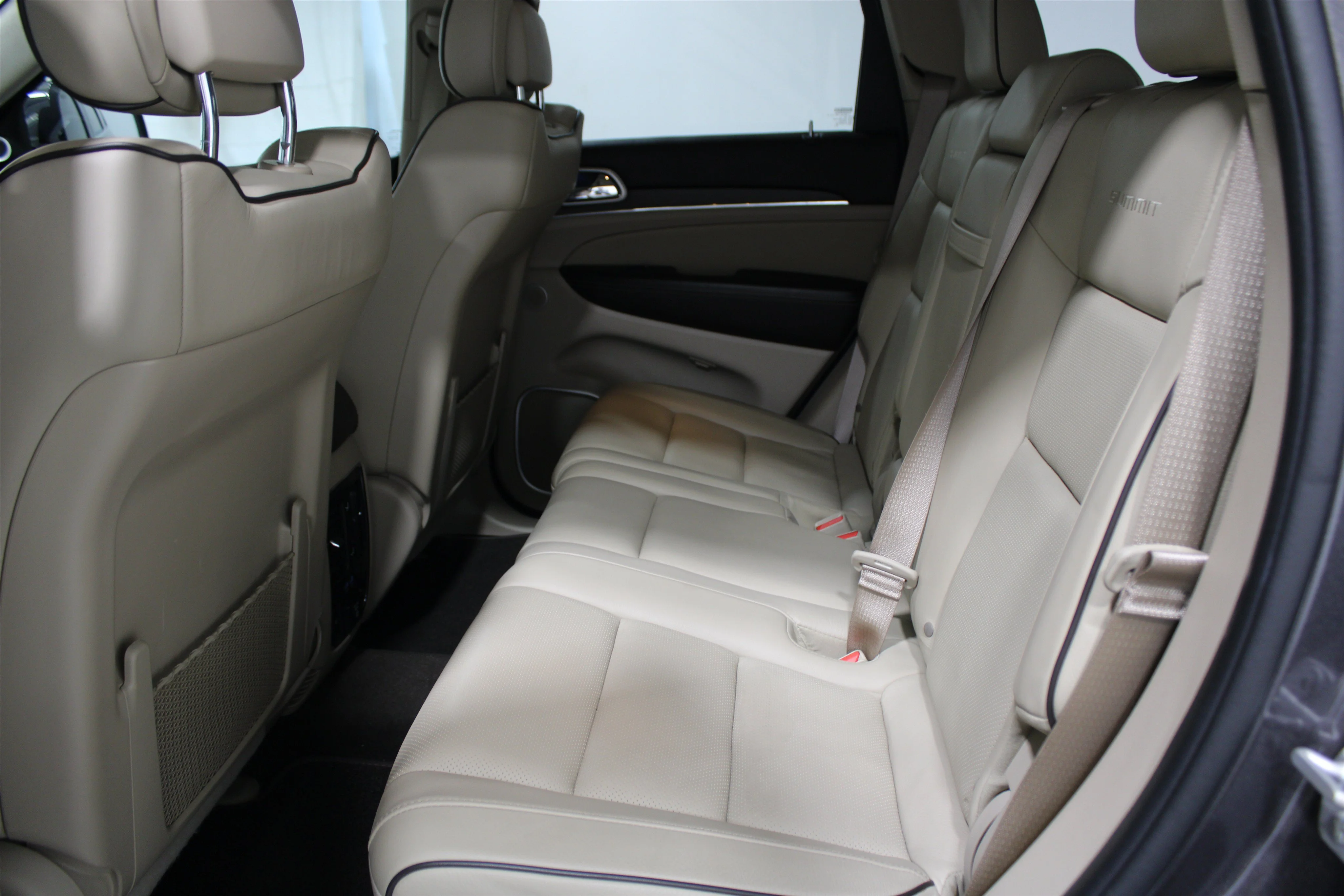 2021 Jeep Grand Cherokee Summit - Photo 20