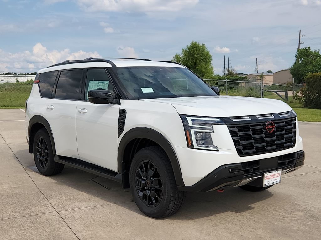 New 2026 White Nissan PRO-4X image 3