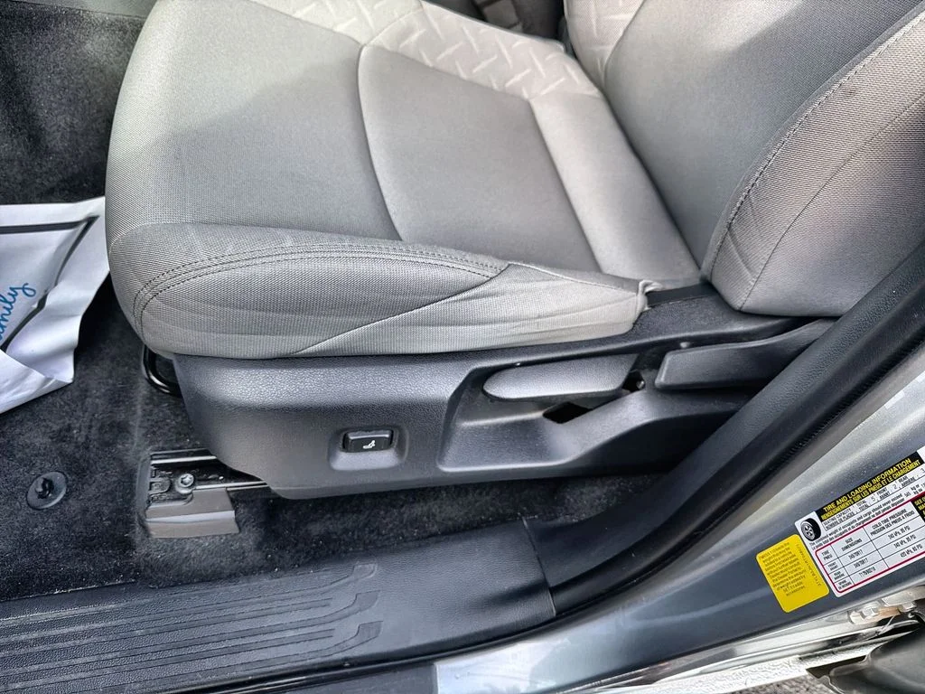 Used 2024 Silver Toyota SR5 image 10