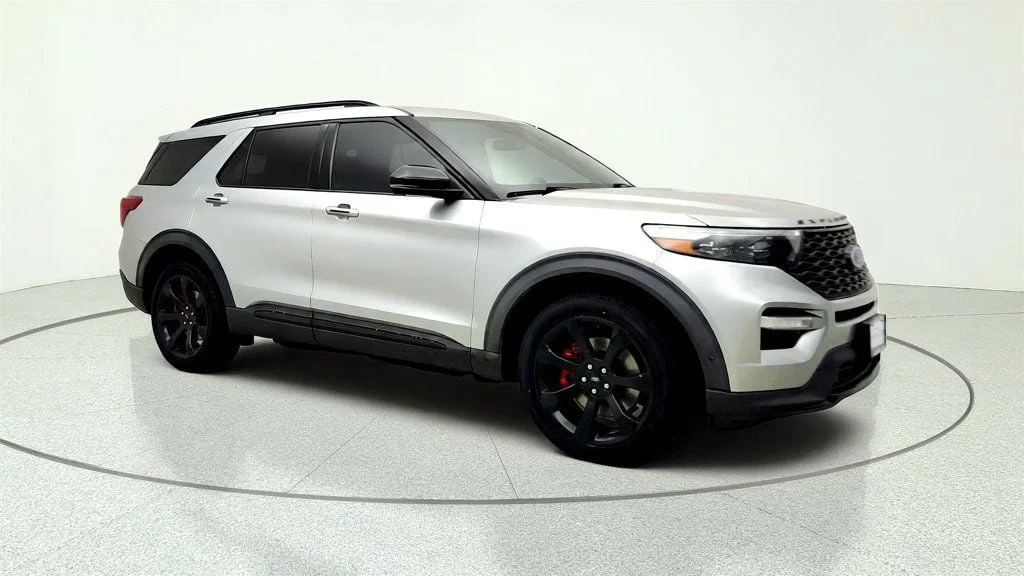 Used 2021 Iconic Silver Metallic Ford ST 4WD w/ ST High-Performance Pack, Moonroof & Premium Tech image 3