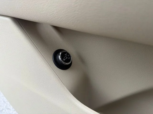 Used 2017 Gray Cadillac Luxury image 15