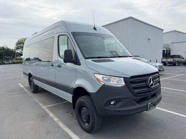 2025 Mercedes-Benz Sprinter Cargo Van