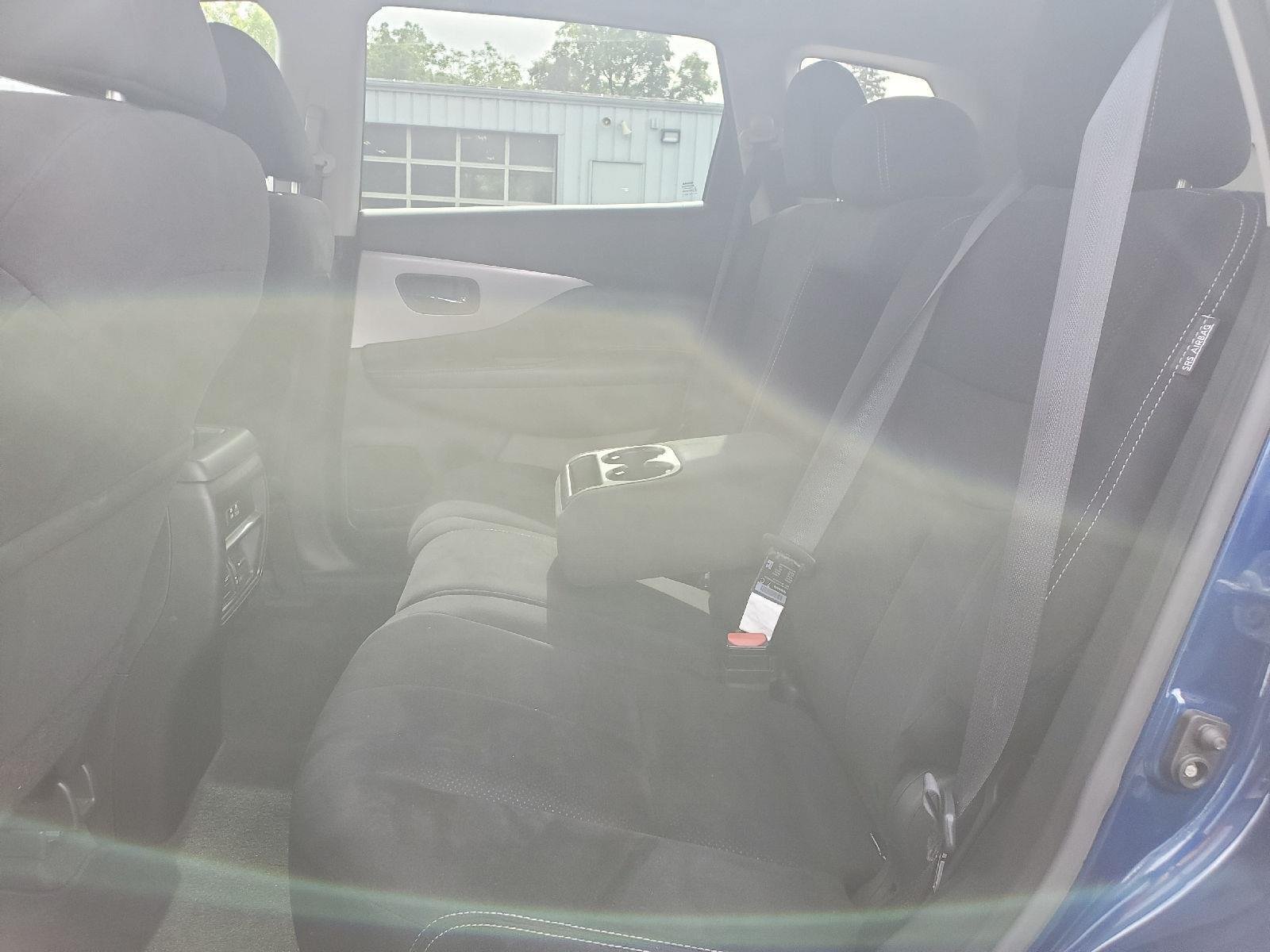 Used 2022 Deep Blue Pearl Nissan S image 6