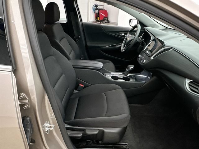 2025 Chevrolet Malibu 1LT - Photo 15