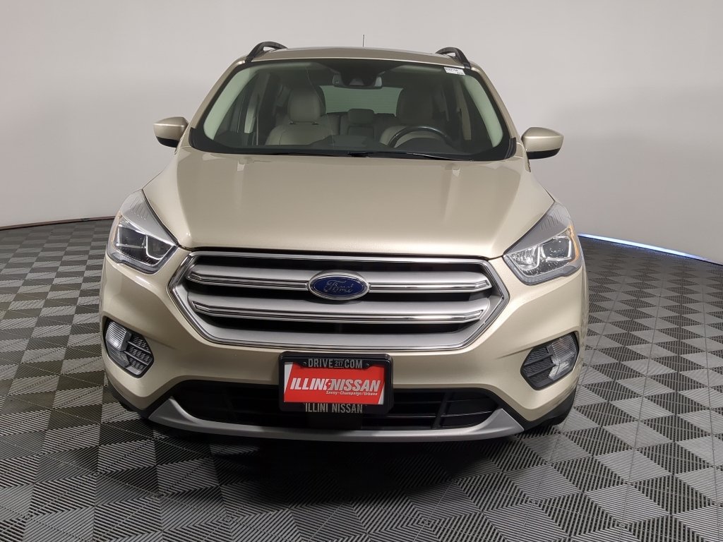 Used 2018 White Gold Metallic Ford SEL image 4