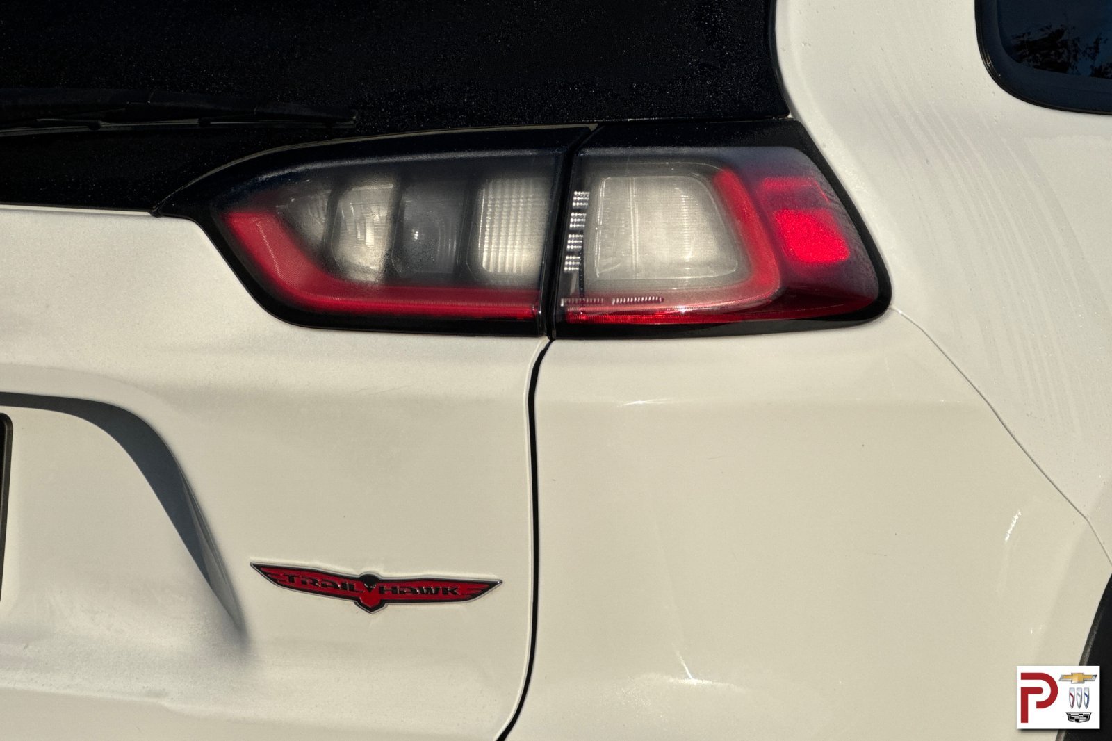 Used 2022 White Jeep Trailhawk image 32
