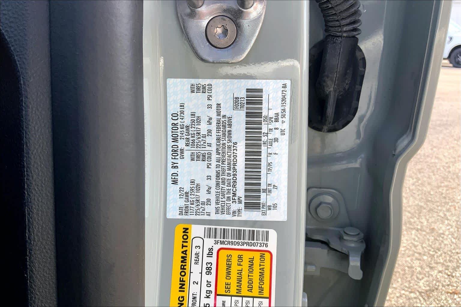 Used 2023 Cactus Gray Ford Badlands image 34