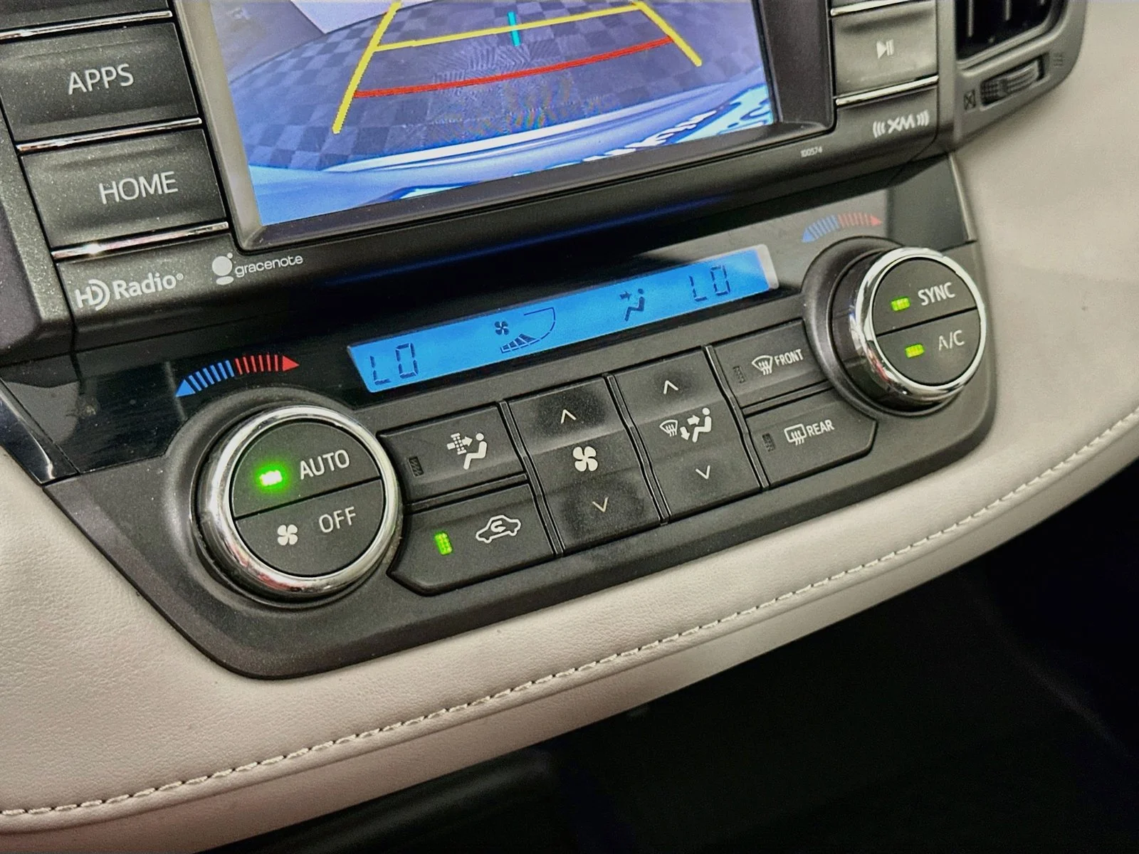 Used 2017 Silver Toyota XLE image 15
