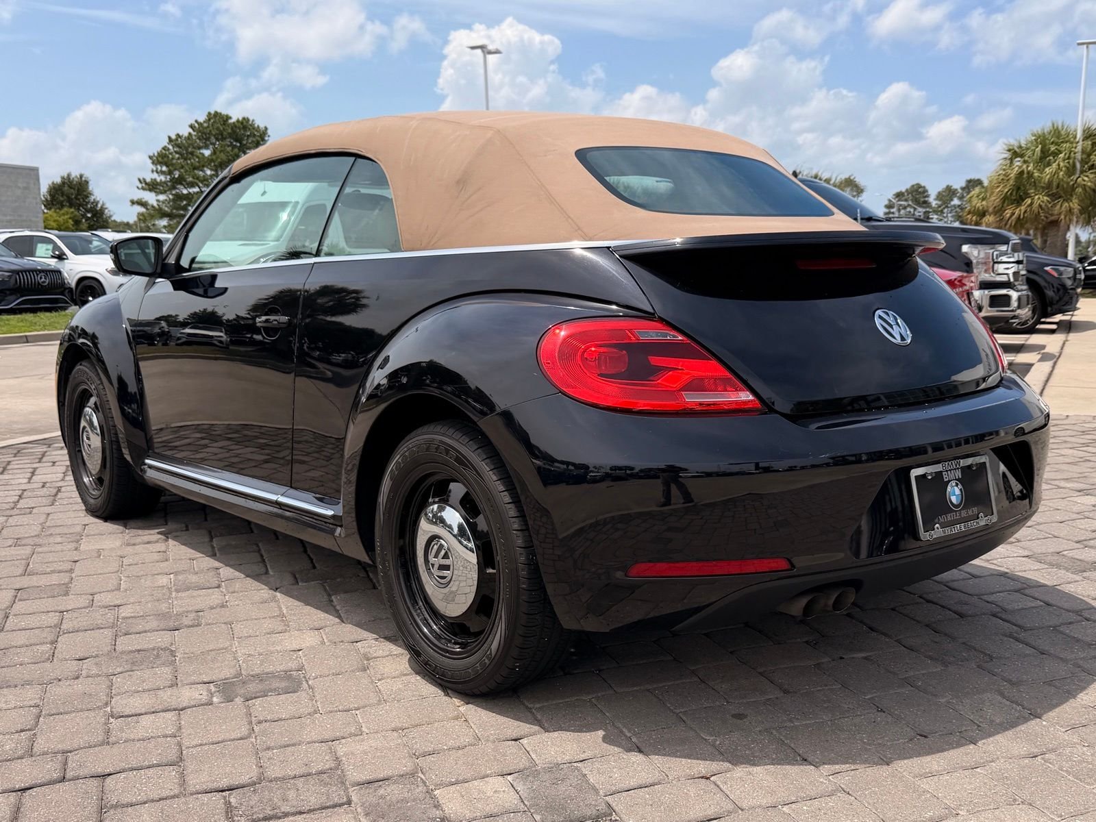 Used 2013 Black Uni/Beige Roof Volkswagen 2.5L image 7