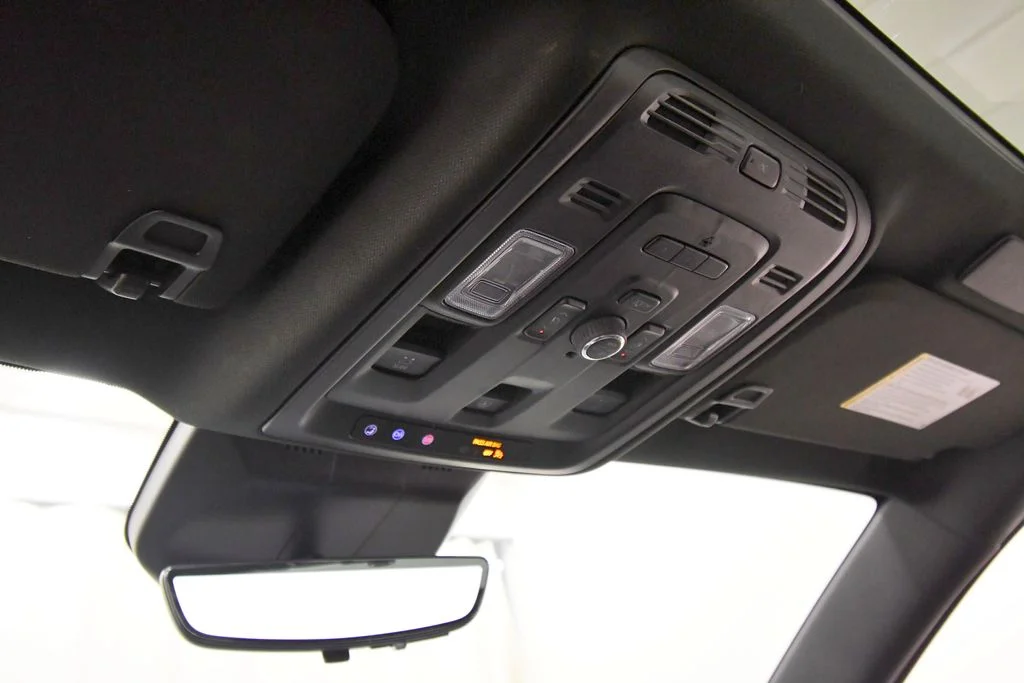 Used 2023  Cadillac Sport image 32