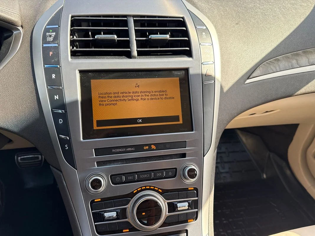 Used 2019  Lincoln Reserve I image 21
