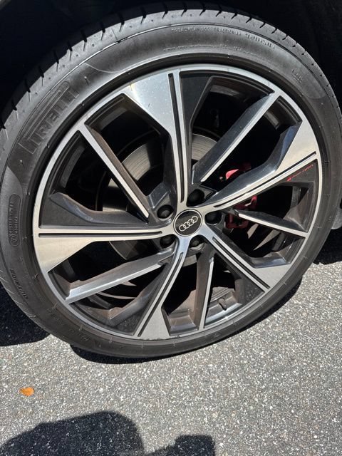 Used 2024 Gray Audi Premium Plus image 7