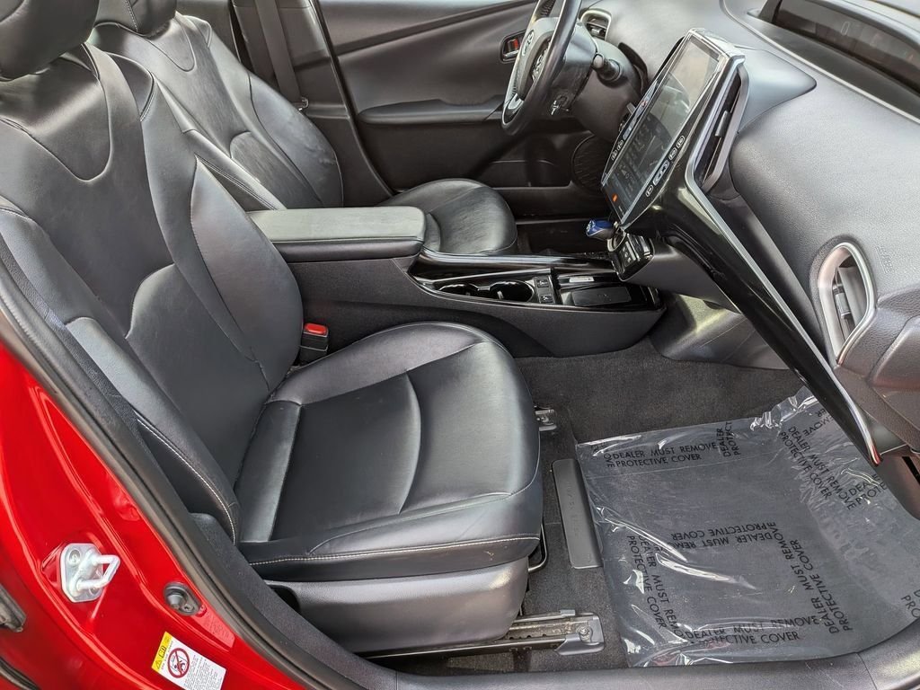 Used 2020 Red Toyota Limited image 29