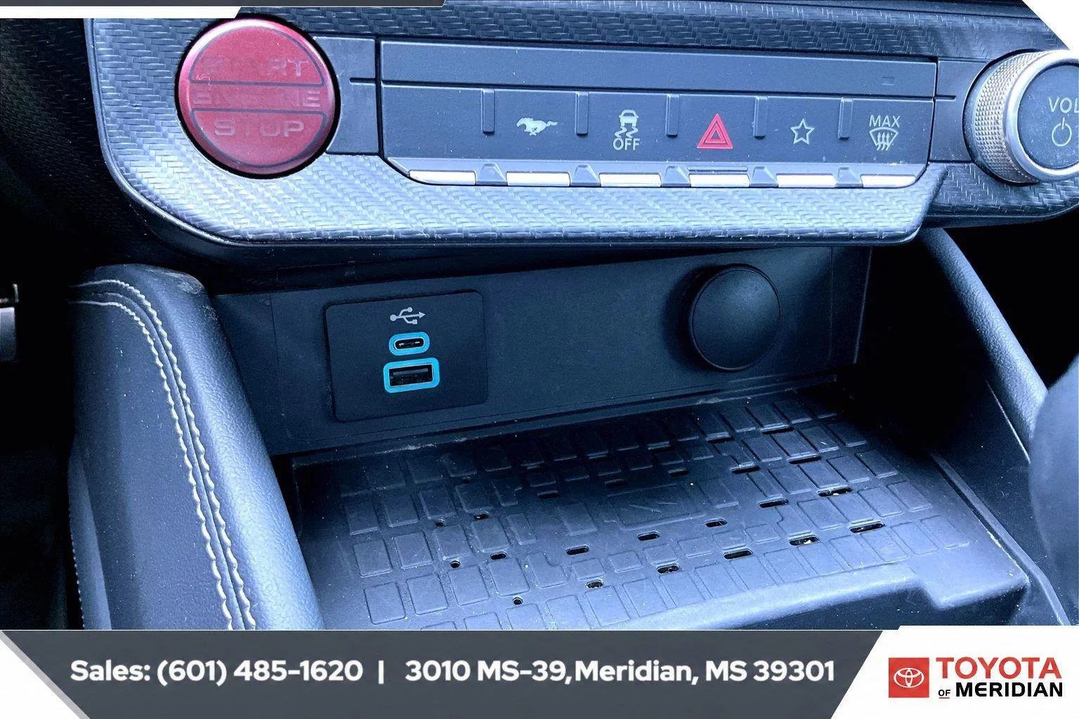 Used 2024 Atlas Blue Ford GT Premium image 23