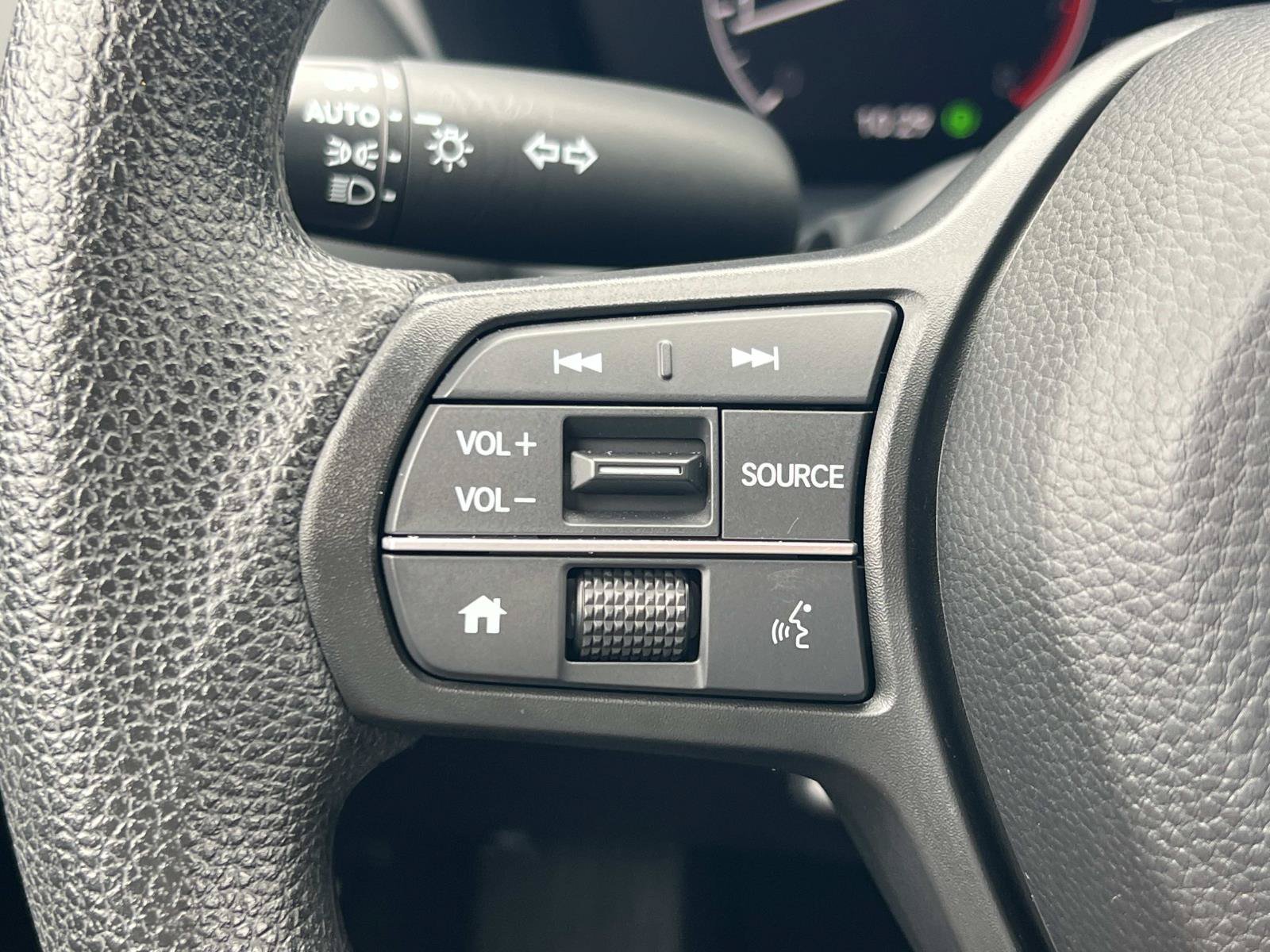 2025 Honda HR-V LX - Photo 38