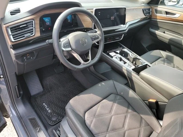 2026 Volkswagen Atlas SE w/Tech - Photo 12