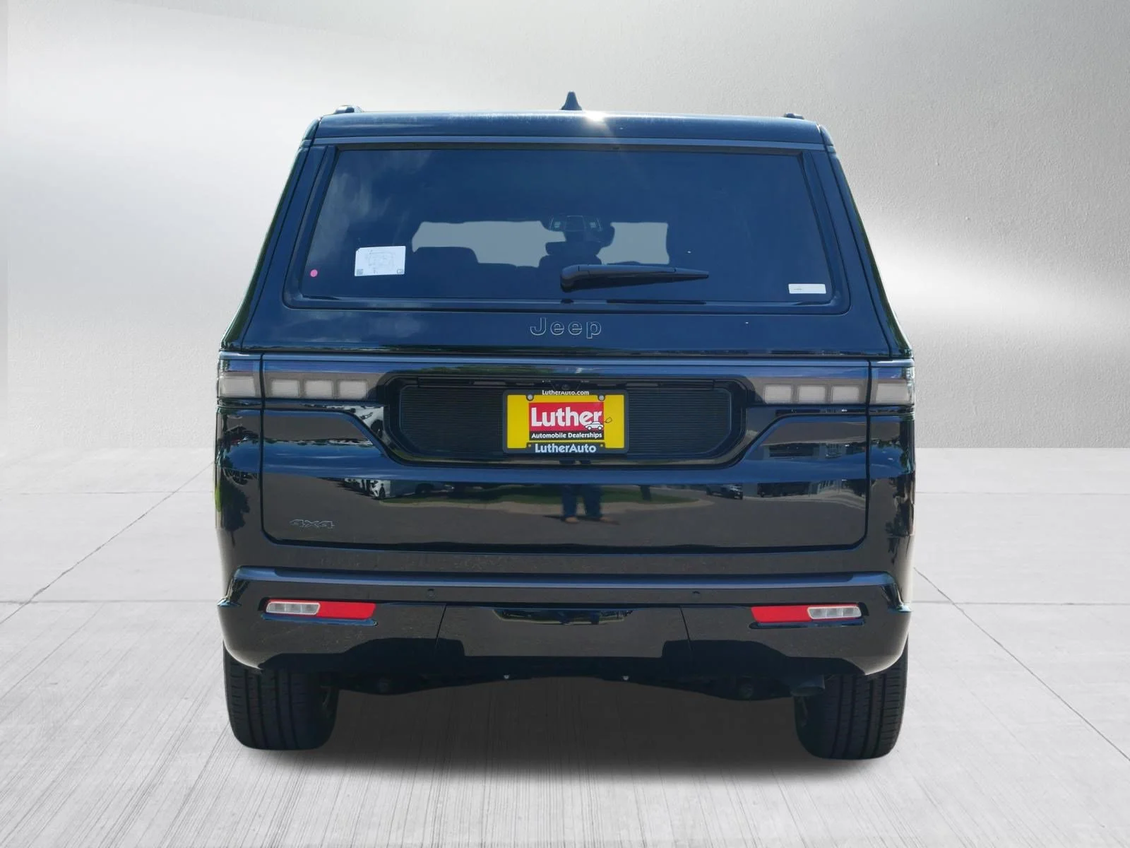 New 2026 High Gloss Black Exterior Paint Jeep Limited Altitude image 6