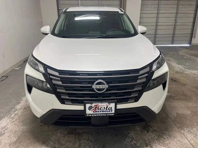 Used 2026 White Nissan SV image 2