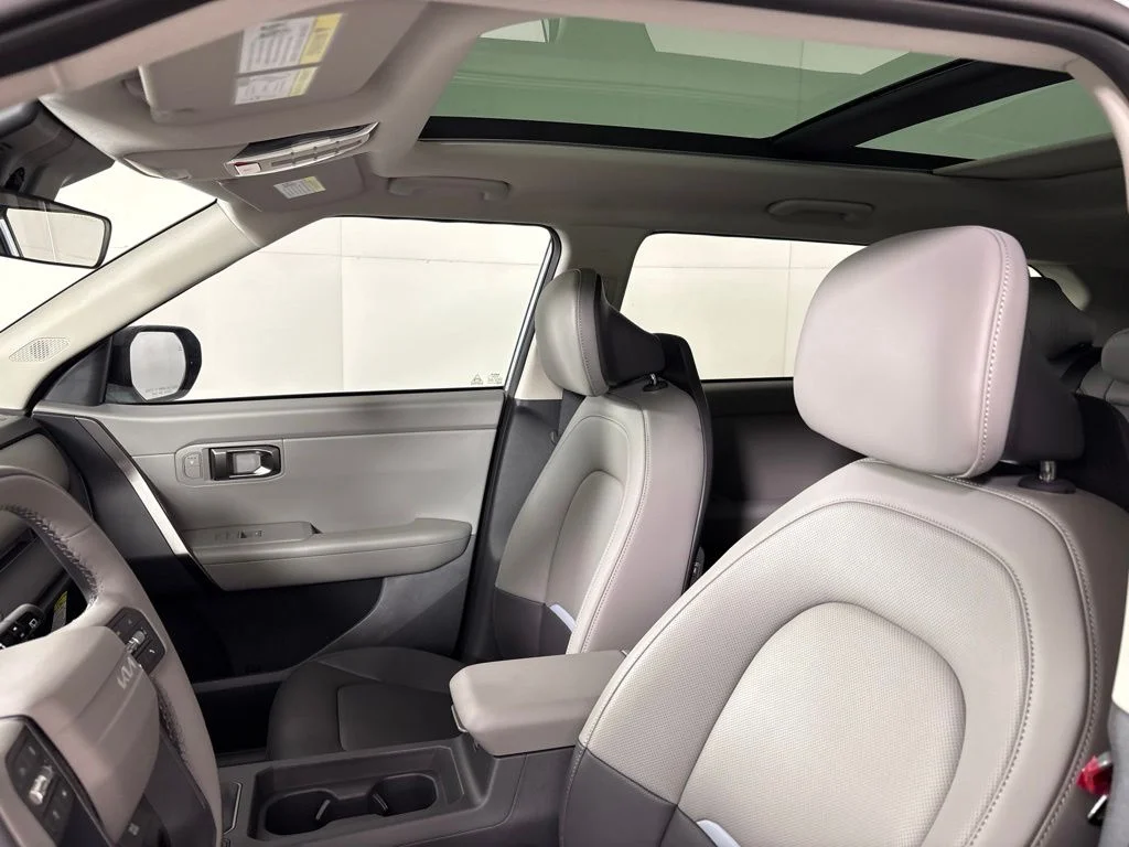 New 2027 Iceberg Green Kia EX image 25