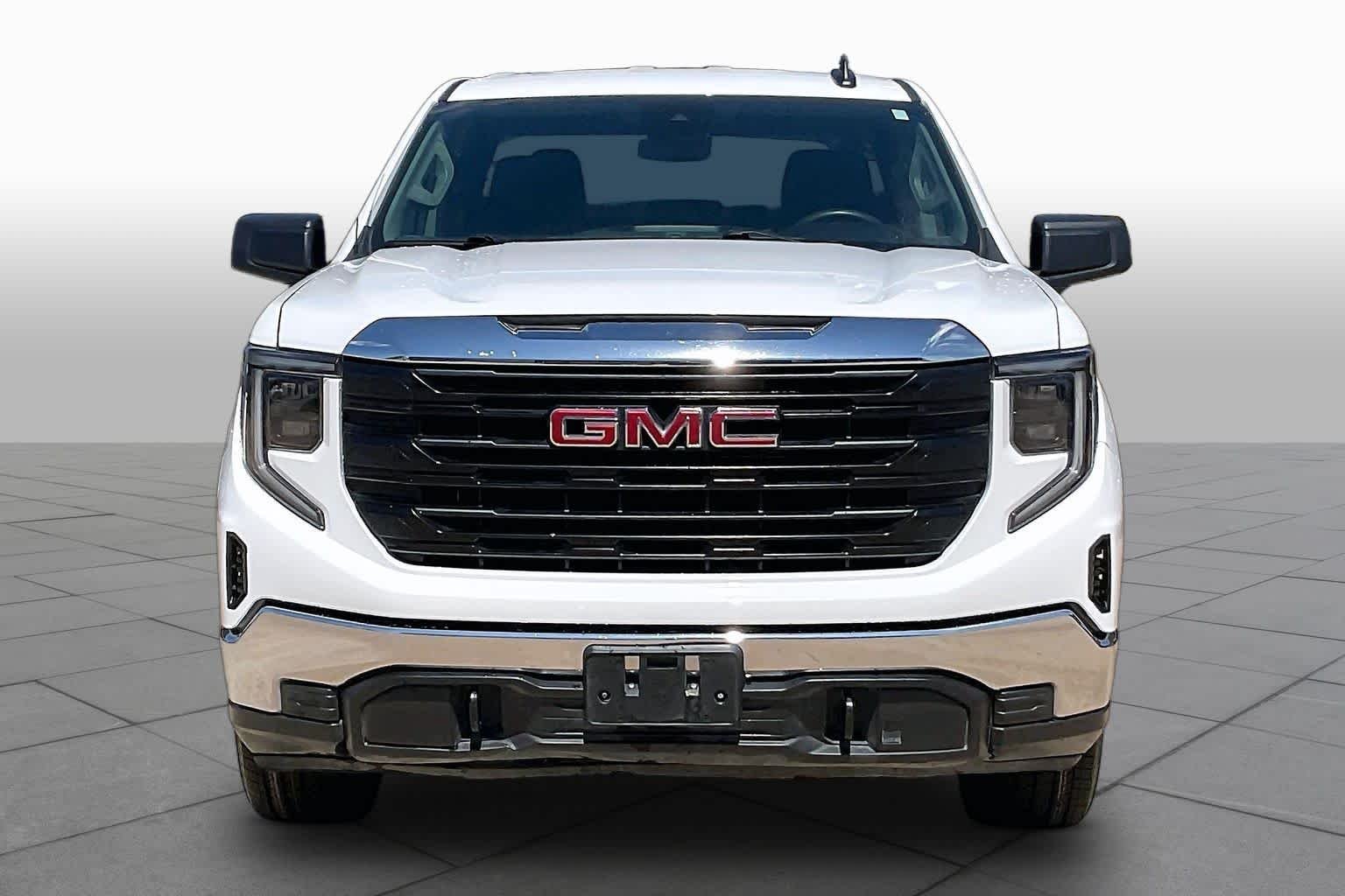 Used 2024 Summit White GMC Pro image 5