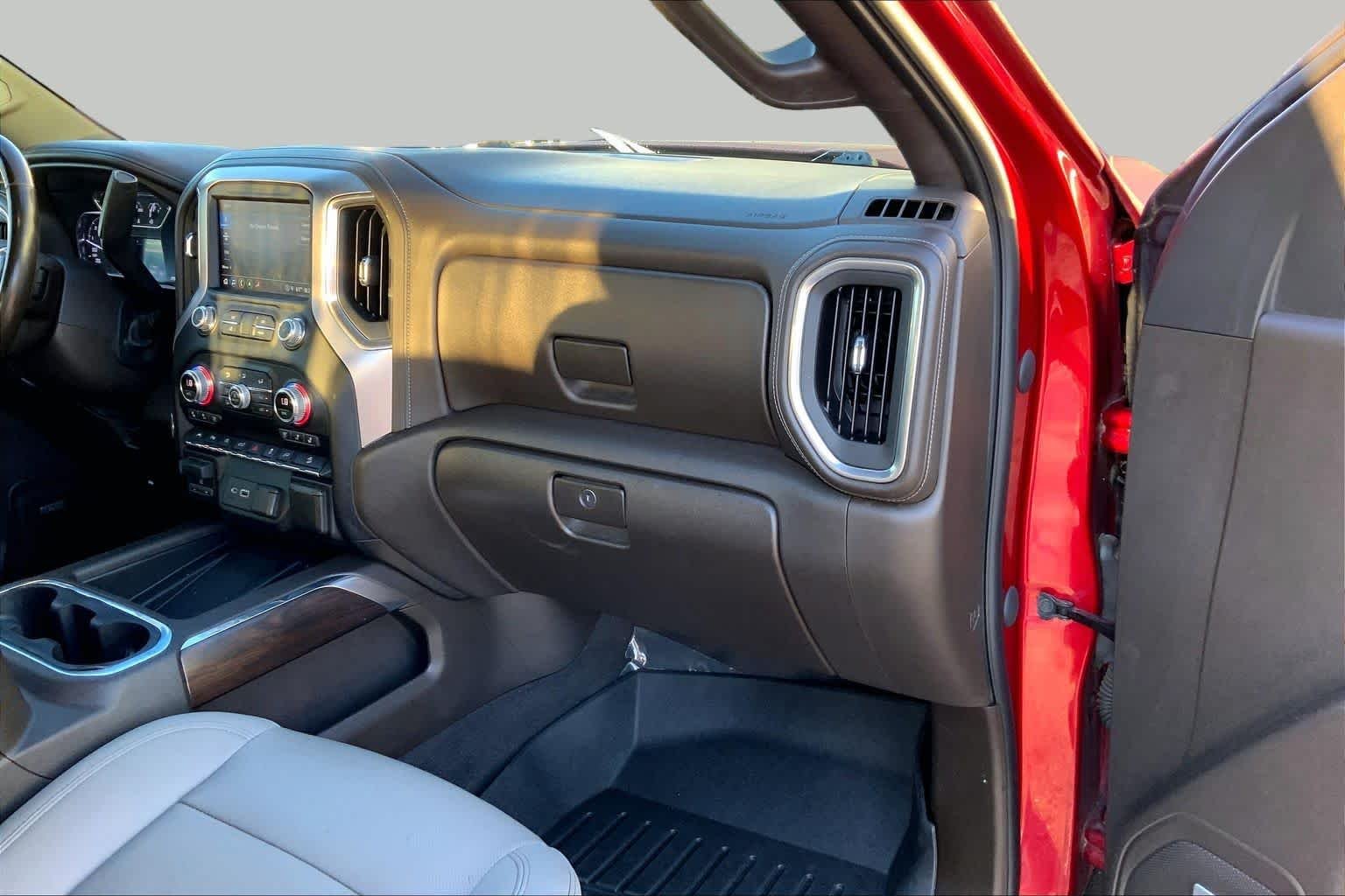 Used 2021 Cayenne Red Tintcoat GMC SLT image 16