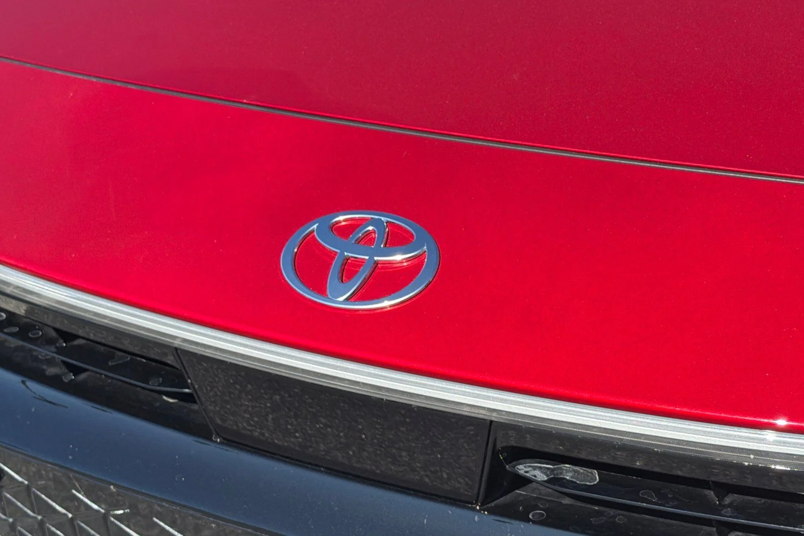 Used 2026 Red Toyota Limited image 39