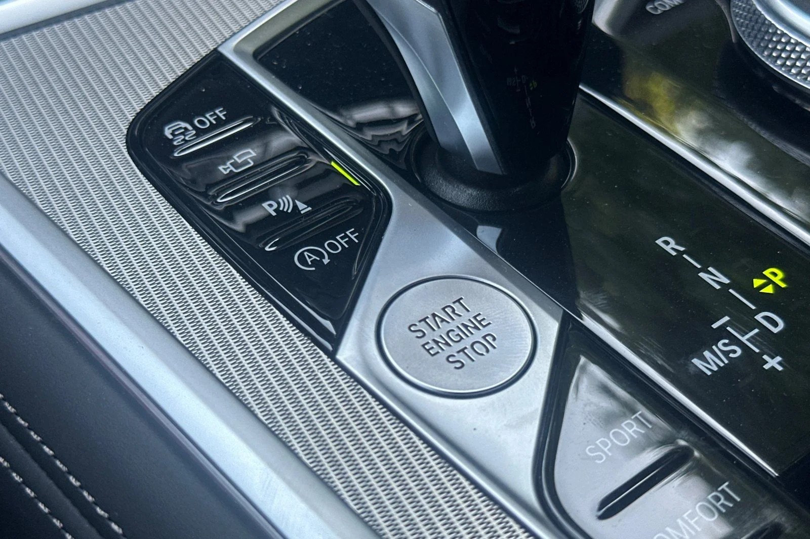 2026 BMW 8 Series 840i - Photo 20