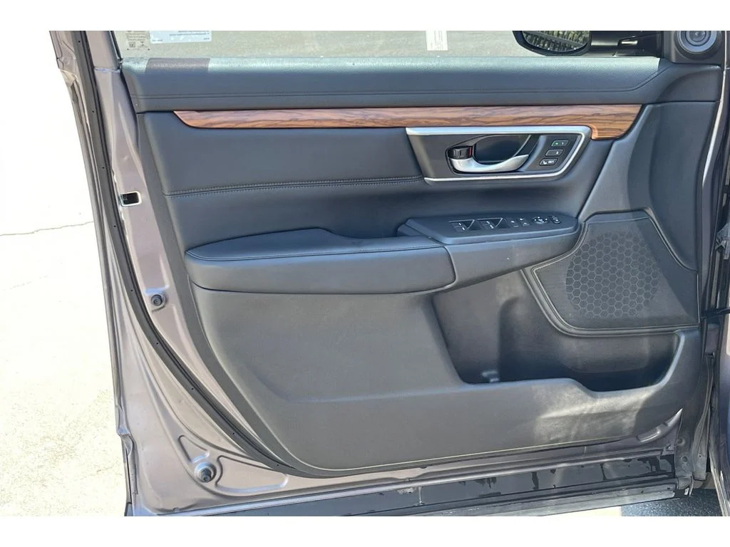 Used 2020 Sonic Gray Pearl Honda Hybrid Touring image 11