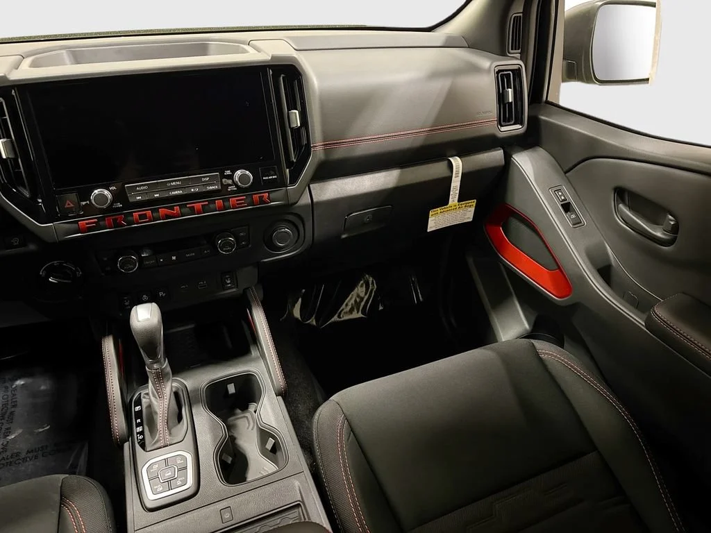 2026 Nissan Frontier PRO-4X - Photo 8