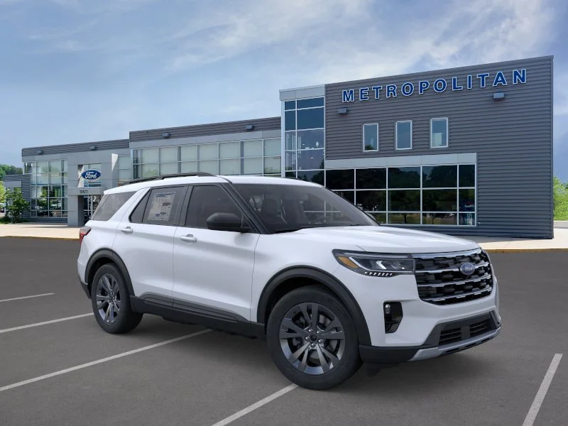 New 2026 Space White Metallic Ford Active image 7