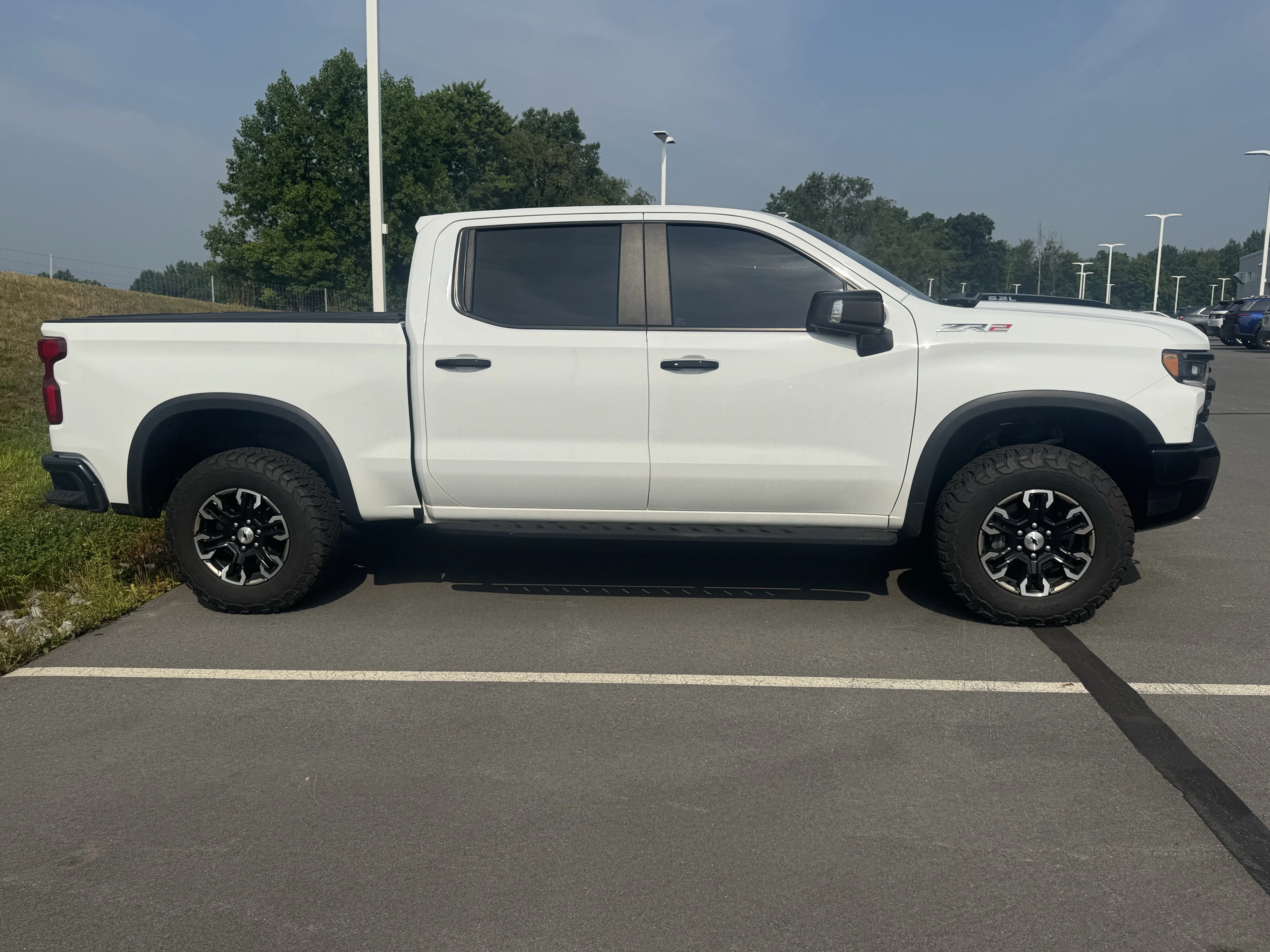 Used 2022 Summit White Chevrolet ZR2 image 6