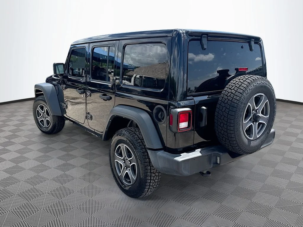 Used 2022 Black Jeep Unlimited Sport S image 8