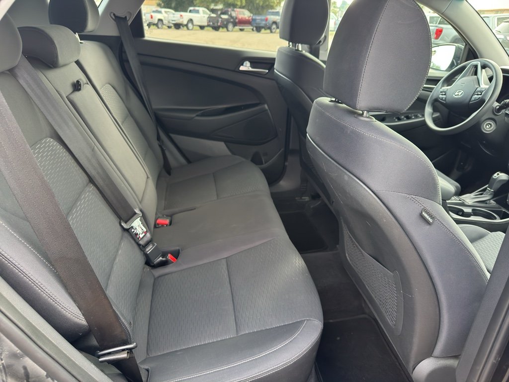 Used 2019 Black Noir Pearl Hyundai SE image 14