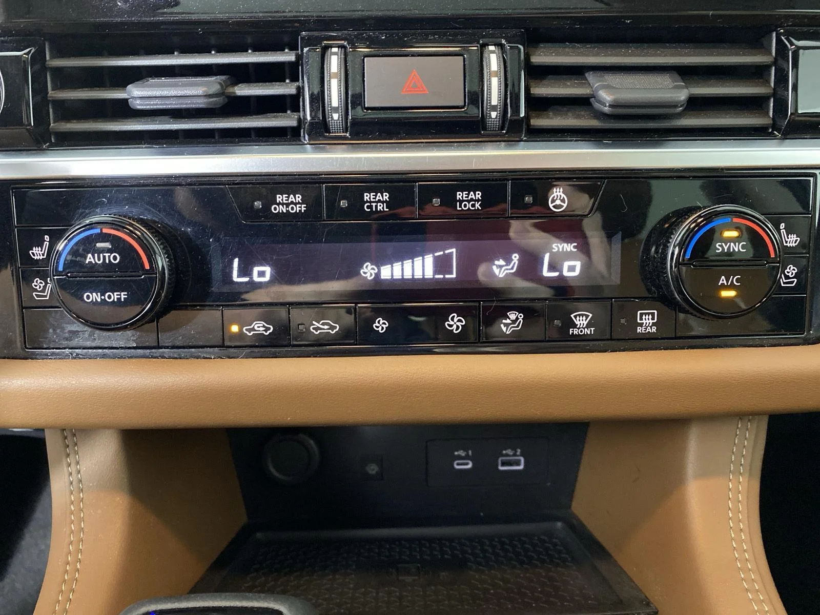 Used 2023 Obsidian Green Pearl Nissan Platinum image 23