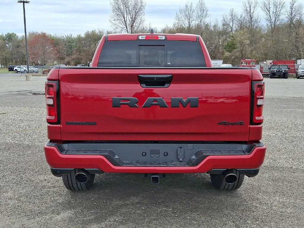 New 2026 Molten Red Pearl-Coat Exterior Paint RAM Big Horn image 7