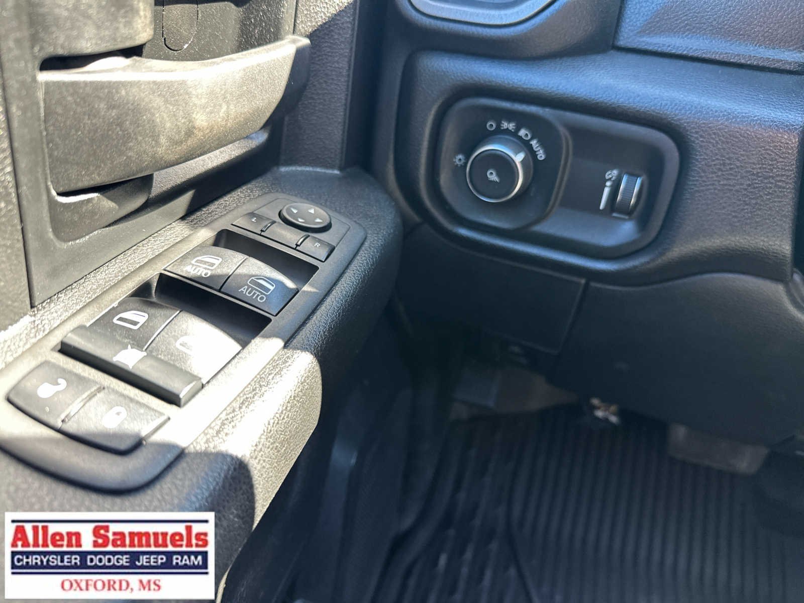 Used 2022 Bright White Clearcoat Ram Tradesman image 22