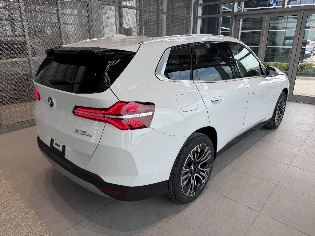 New 2026 Alpine White BMW 30 xDrive image 6