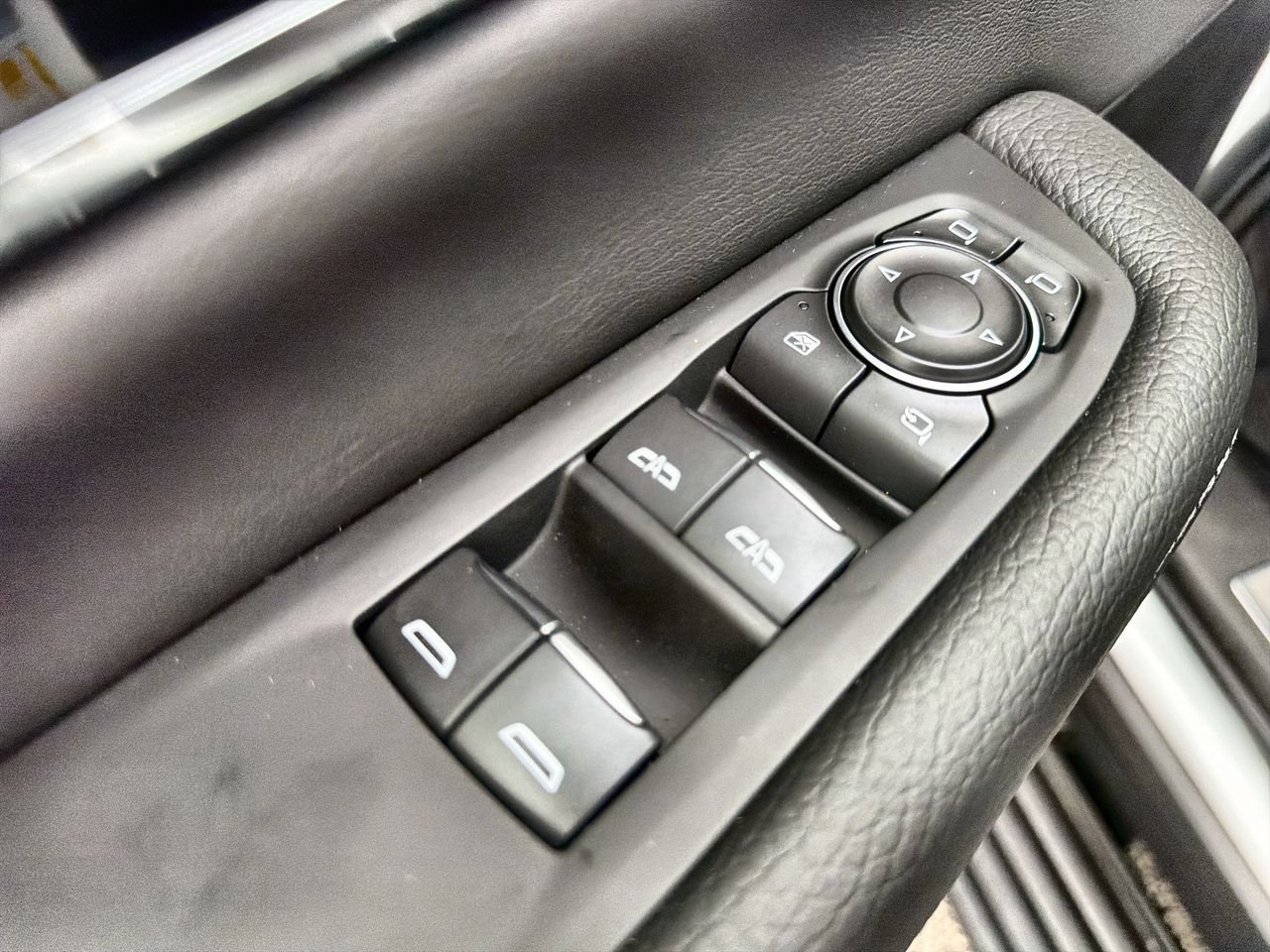 2026 GMC Yukon Denali - Photo 19