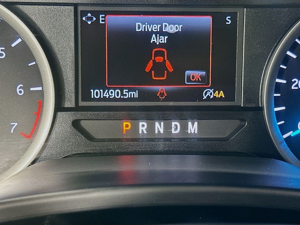Used 2020 Black Ford XLT image 12
