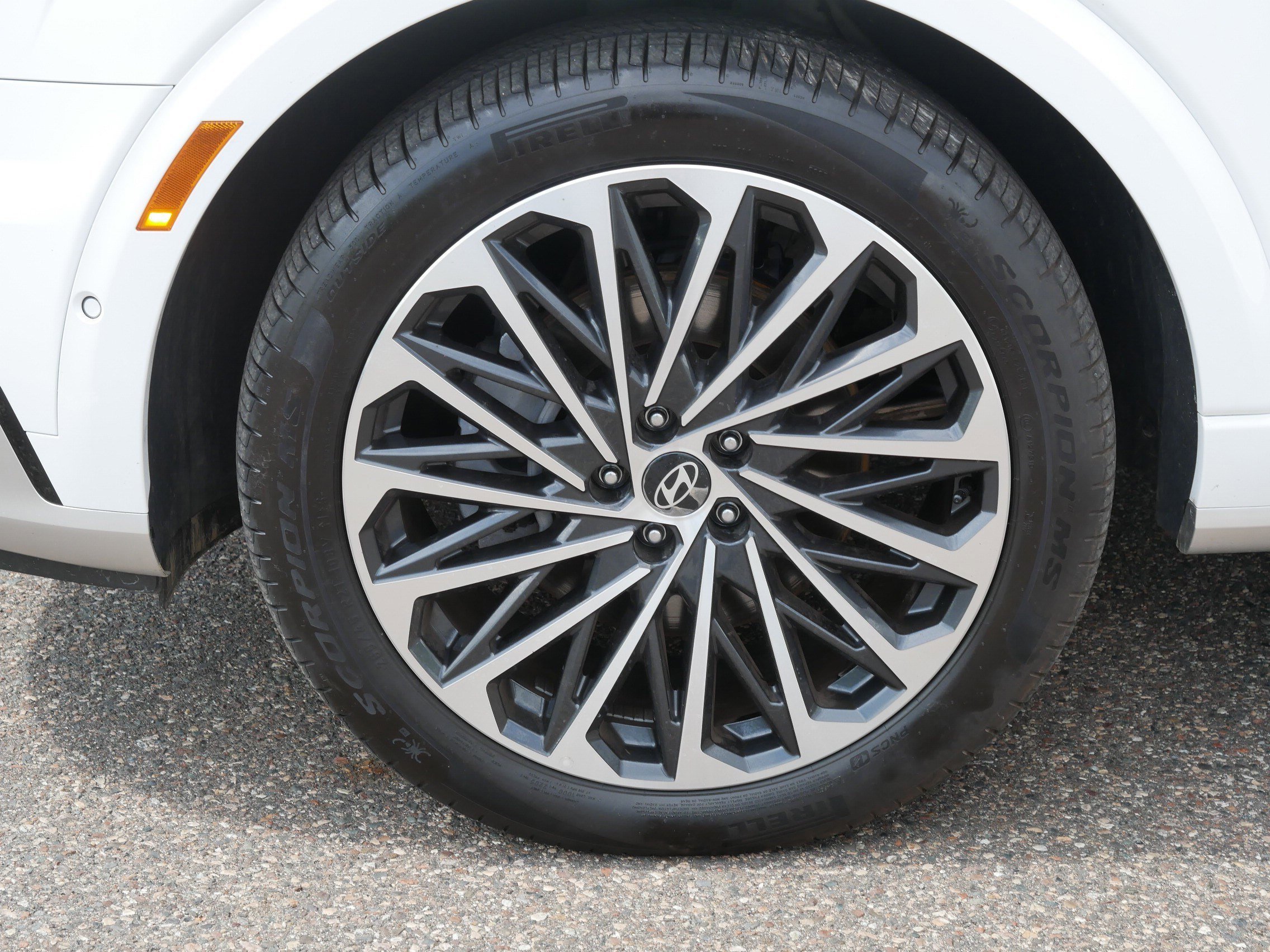 Used 2026 Creamy White Pearl Hyundai Calligraphy image 15