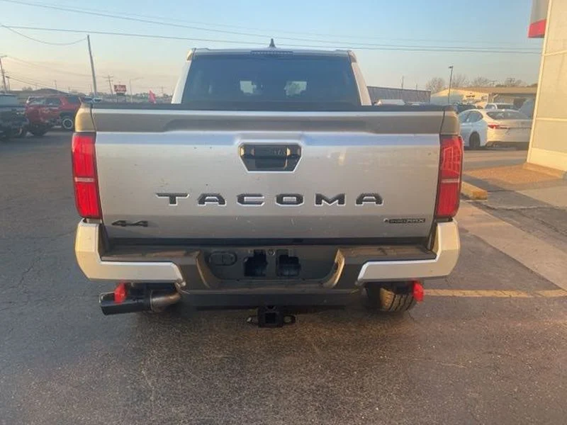 2026 Toyota Tacoma TRD Off Road - Photo 4