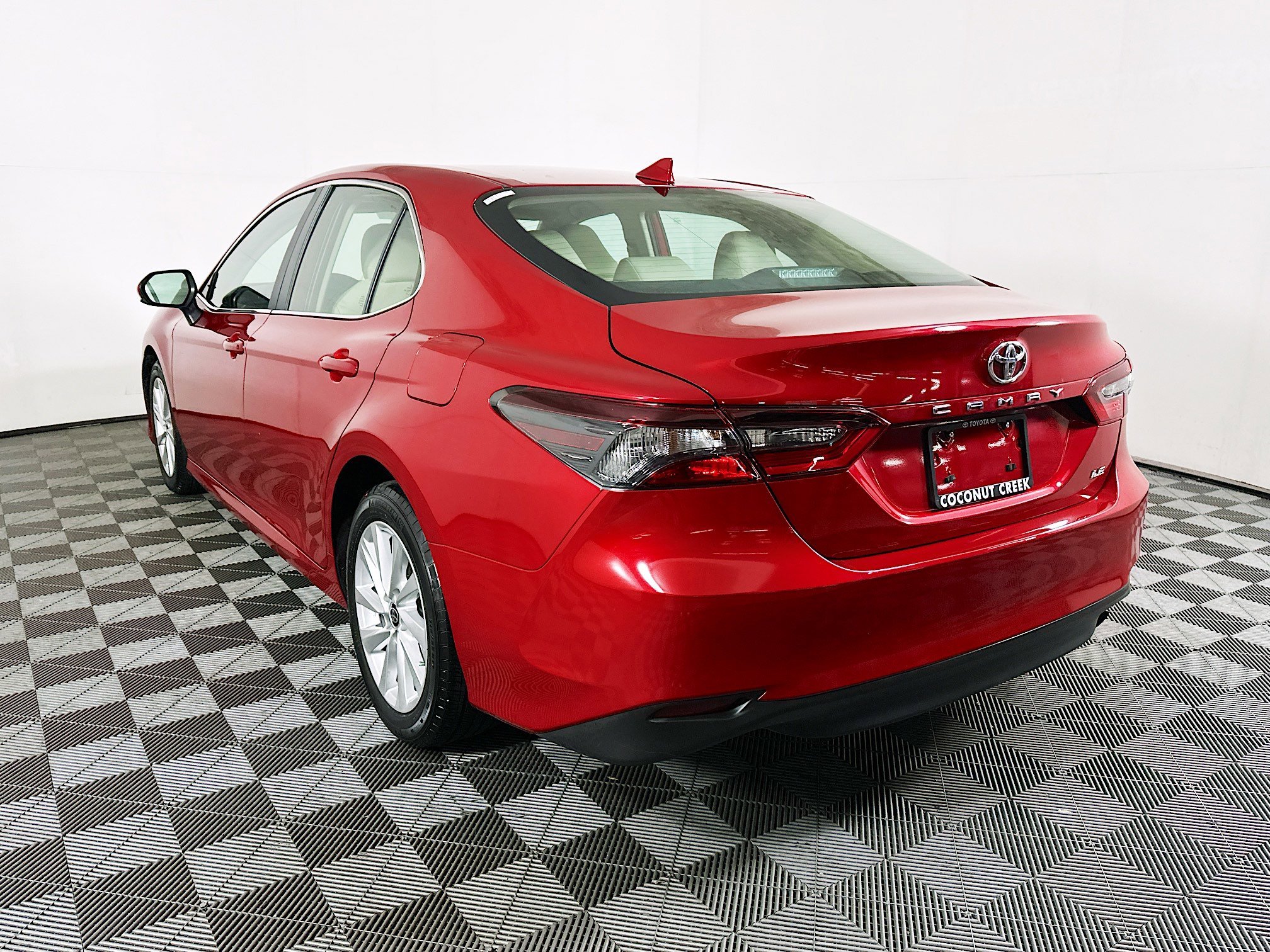 2024 Toyota Camry thumbnail 7