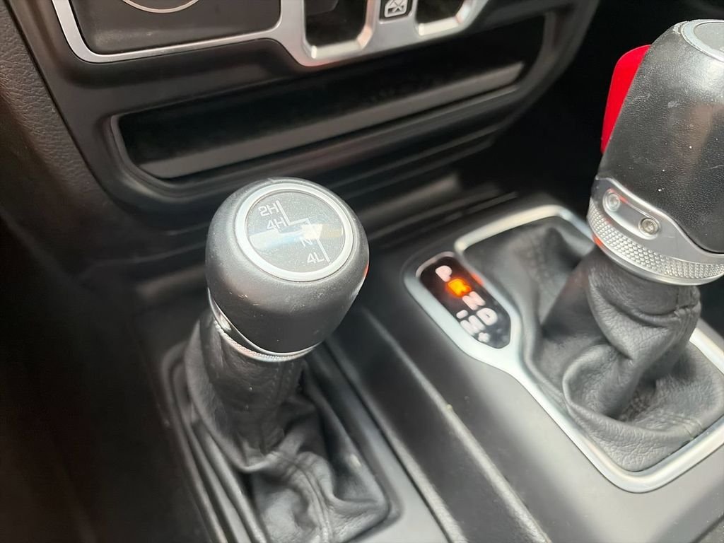 Used 2020 Gray Jeep Unlimited Sahara Altitude image 21