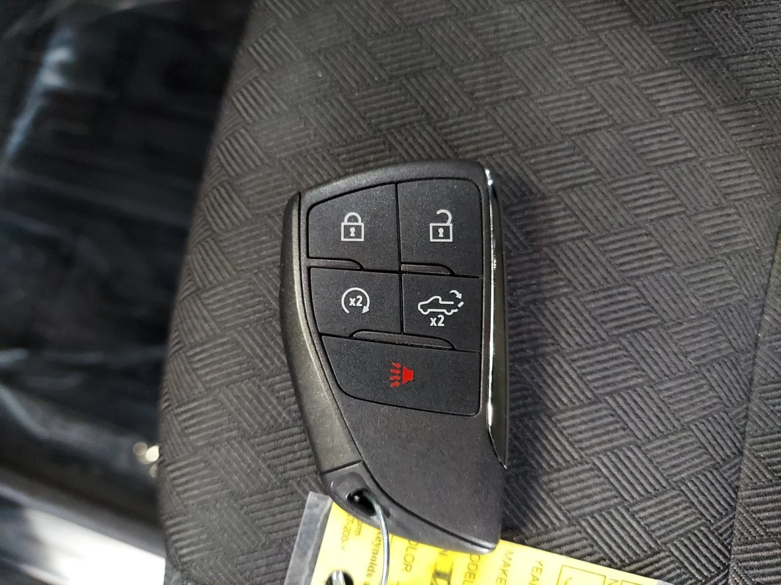 Used 2026 Downpour Metallic GMC Elevation image 31